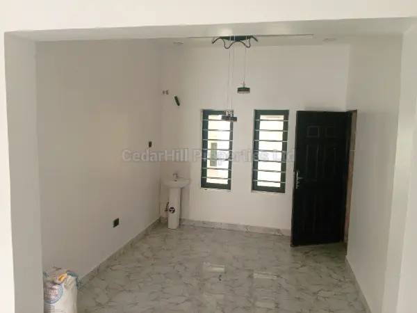 Newly-Built 3 Bedroom Bungalow And 2 Room Bq thumbnail 7