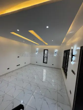 Newly-Built 4 Bedroom Detached Duplex