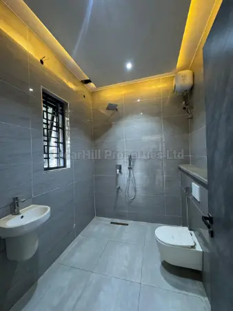 Newly-Built 4 Bedroom Detached Duplex