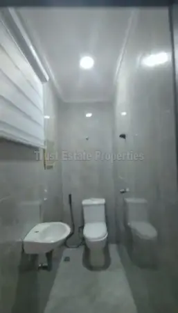 One Bedroom Flat thumbnail 7