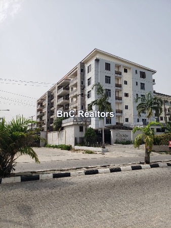 Luxury 3-Bedroom Serviced Apartment