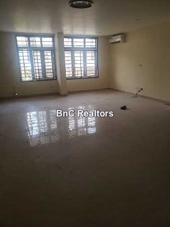 Luxury 3-Bedroom Serviced Apartment