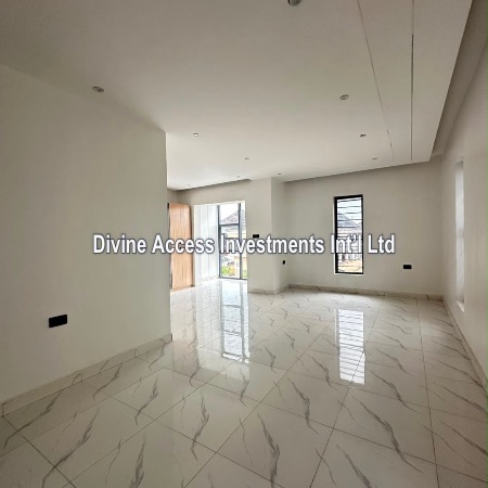 Luxury 5 Bedroom Semi Detached With Bq