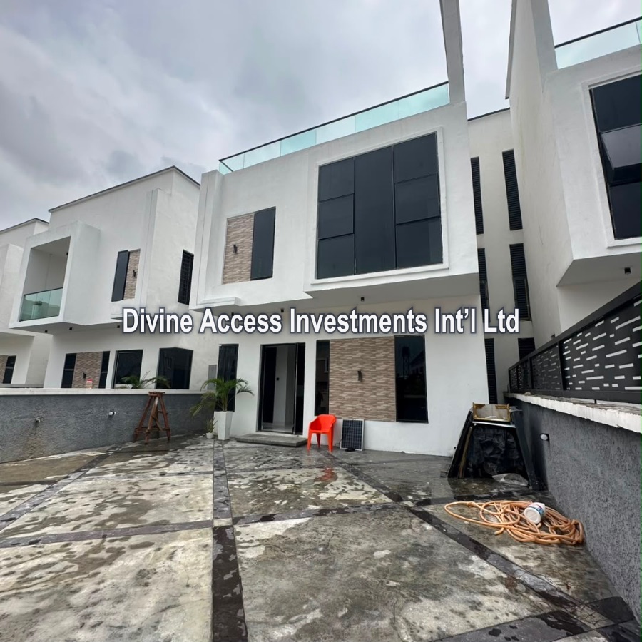 Luxury 5 Bedroom Semi Detached With Bq image 1