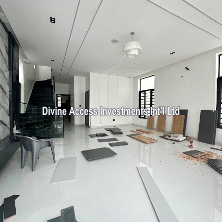 Luxury 5 Bedroom Fully Detached With Bq