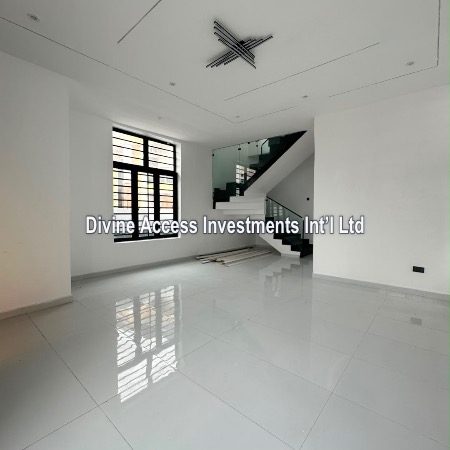 Luxury 5 Bedroom Fully Detached Duplex With Bq