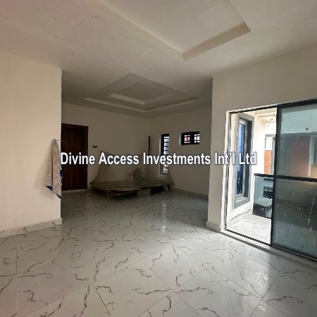 Luxury 4 Bedroom Terraced Duplex thumbnail 6