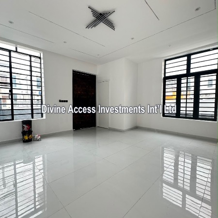 Luxury 5 Bedroom Fully Detached Duplex With Bq