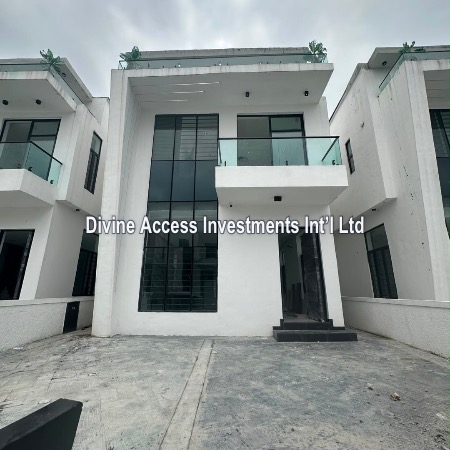 Luxury 5 Bedroom Fully Detached With Bq