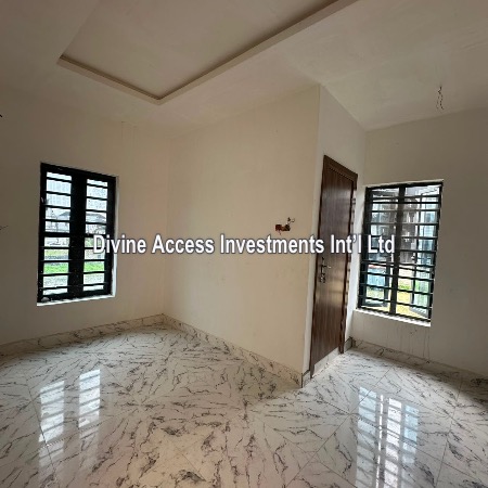 Luxury 4 Bedroom Terraced Duplex
