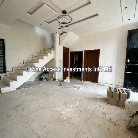 Luxurious 3 Bedroom Terraced Duplex