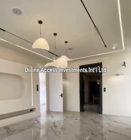 Luxury 5 Bedroom Home With Bq, Cenima And Swimming Pool