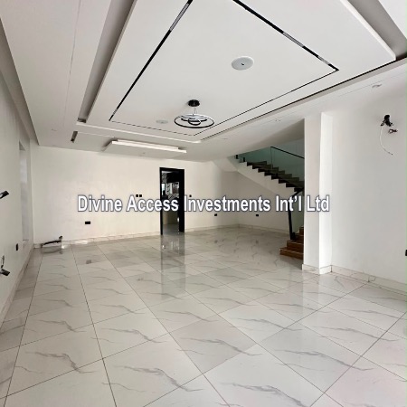 Luxury 5 Bedroom Semi Detached With Bq