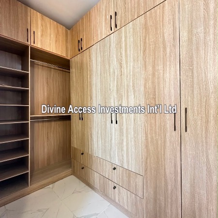 Luxurious 4 Bedroom Semi Detached With Bq thumbnail 11