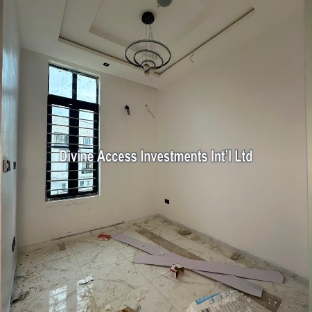 Luxury 4 Bedroom Fully Detached Duplex With Bq