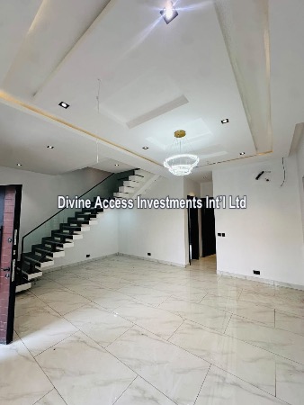 Luxury 4 Bedroom Fully Detached Duplex