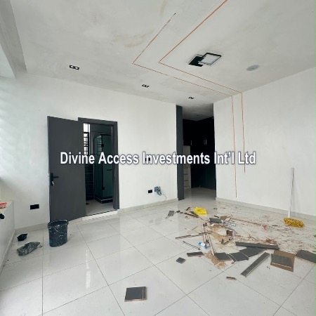 Luxury 5 Bedroom Fully Detached With Bq thumbnail 10