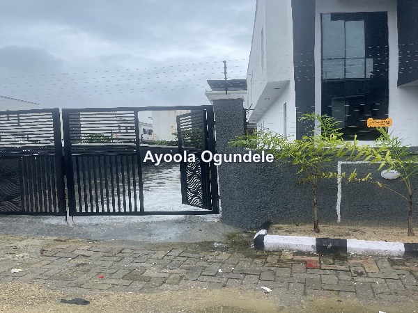 Brand-New 3bedrooms Semi-Detached Duplex With Bq